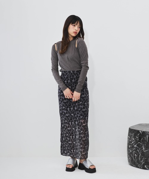 DIP IN CHOCOLATE(ディップインチョコレート)の「肩開き細リブトップス【DIP IN CHOCOLATE】(Tシャツ/カットソー・レディース・ブラック/ブラウン/グリーン/クリーム・F)」の2枚目の写真