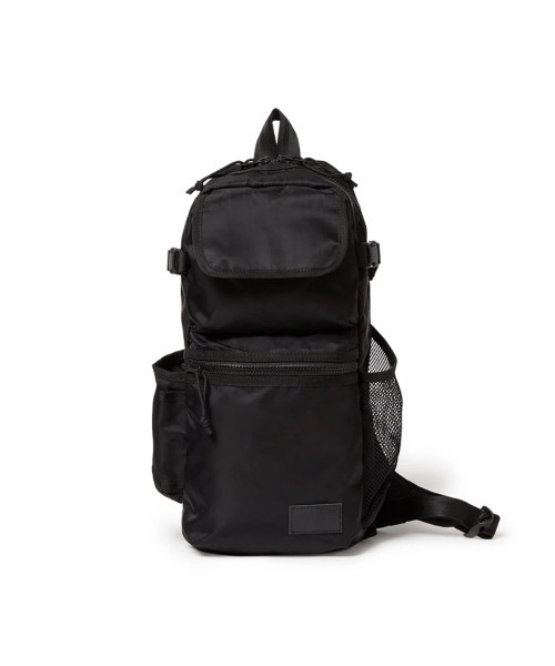 NEW ERA(ニューエラ)の「NEW ERA/ニューエラ Sling Body Bag 12L(ボディバッグ/ウエストポーチ・メンズ・ブラック/ブラック系その他・FREE)」の5枚目の写真