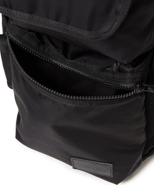NEW ERA(ニューエラ)の「NEW ERA/ニューエラ Sling Body Bag 12L(ボディバッグ/ウエストポーチ・メンズ・ブラック/ブラック系その他・FREE)」の8枚目の写真