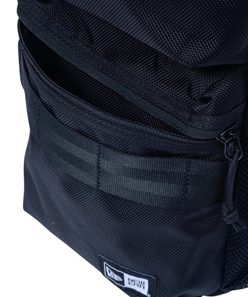 NEW ERA(ニューエラ)の「NEW ERA/ニューエラ Sling Body Bag 12L(ボディバッグ/ウエストポーチ・メンズ・ブラック/ブラック系その他・FREE)」の22枚目の写真