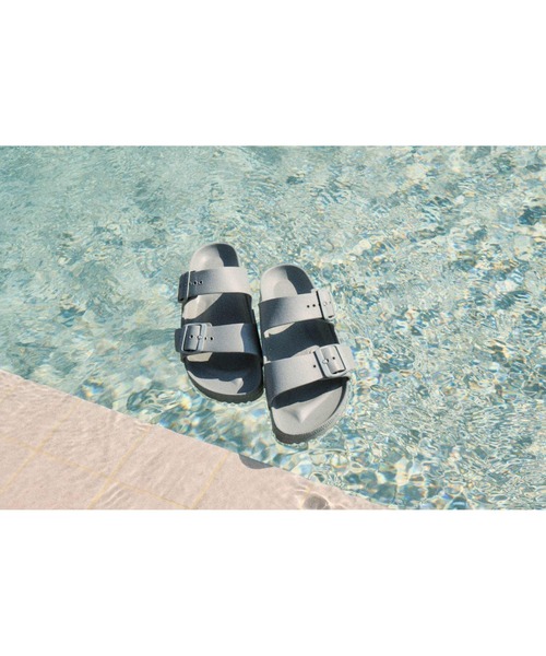 BIRKENSTOCK(ビルケンシュトック)の「【公式】ビルケンシュトック Arizona EVA/アリゾナ EVA EVA(サンダル・メンズ・セージグリーン・26.5cm【レギュラー幅】/27cm【レギュラー幅】/28cm【レギュラー幅】/28.5cm【レギュラー幅】/22.5cm【ナロー幅】/23cm【ナロー幅】/24.5cm【ナロー幅】/24cm【ナロー幅】/25cm【ナロー幅】/26cm【ナロー幅】)」の4枚目の写真
