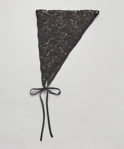 GOLDY（ゴールディ）の「ローズ エンブロイダリー バブーシュカ（その他ヘアアクセサリー・レディース・アイボリー/ブラック・FREE）」の6枚目の写真