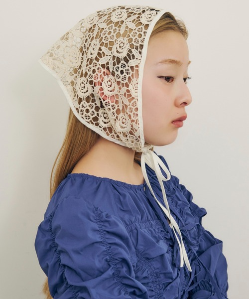 GOLDY（ゴールディ）の「ローズ エンブロイダリー バブーシュカ（その他ヘアアクセサリー・レディース・アイボリー/ブラック・FREE）」の7枚目の写真