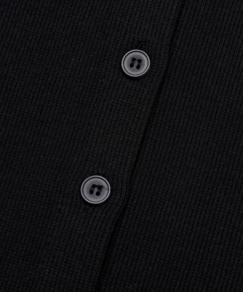 AMESWORLDWIDE(アメスワールドワイド)の「AMES WORLDWIDE/リブUネックカーディガン(カーディガン/ボレロ・レディース・ブラック/ホワイト/ピンク・FREE)」の4枚目の写真