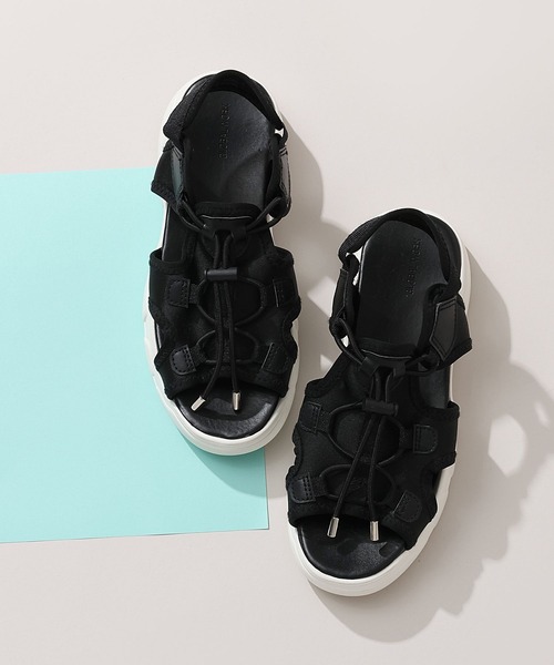 GLOBAL WORK（グローバルワーク）の「アソート厚底サンダル/324586（サンダル・キッズ・オフホワイト/ブラック系9/ブラック系・21cm/20cm/23cm/22cm）」の3枚目の写真