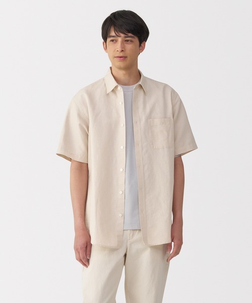 無印良品（ムジルシリョウヒン）の「紳士　ヘンプコットン半袖シャツ（シャツ/ブラウス・メンズ・スモーキーグリーン系/ネイビー/サンドベージュ/ホワイト・S/M/L/XL）」の2枚目の写真