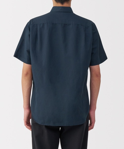 無印良品（ムジルシリョウヒン）の「紳士　ヘンプコットン半袖シャツ（シャツ/ブラウス・メンズ・スモーキーグリーン系/ネイビー/サンドベージュ/ホワイト・S/M/L/XL）」の6枚目の写真