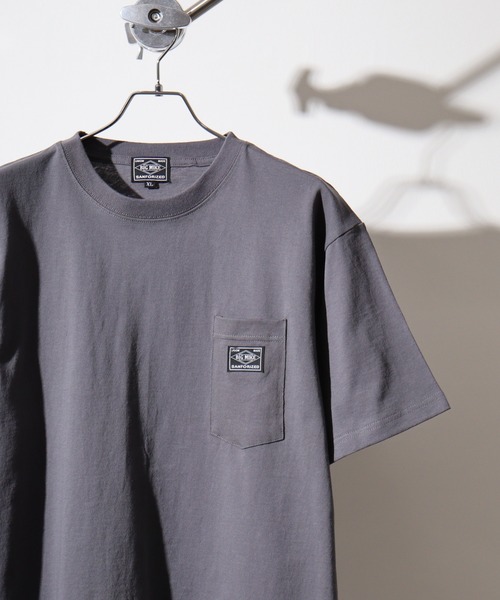 BIG MIKE(ビッグマイク)の「BIGMIKE Sunglasses Pocket Tee サングラスポケット ワイド半袖Tシャツ(Tシャツ/カットソー・メンズ・チャコール/ホワイト/グリーン/ブラック/インディゴブルー・L/M/XL)」の3枚目の写真