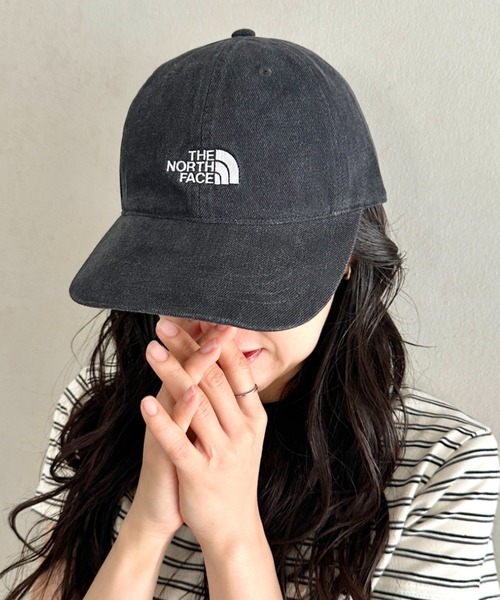 THE NORTH FACE(ザノースフェイス)の「国内未発売 THE NORTH FACE(ザ・ノースフェイス)/ワンポイント ロゴ刺繍 キャップ 帽子/LOGO BALL CAP(キャップ・レディース・ブラック/ピンク/ブルー/グレー/ライトグレー/ベージュ/ブラック系その他/アイボリー・FREE)」の4枚目の写真