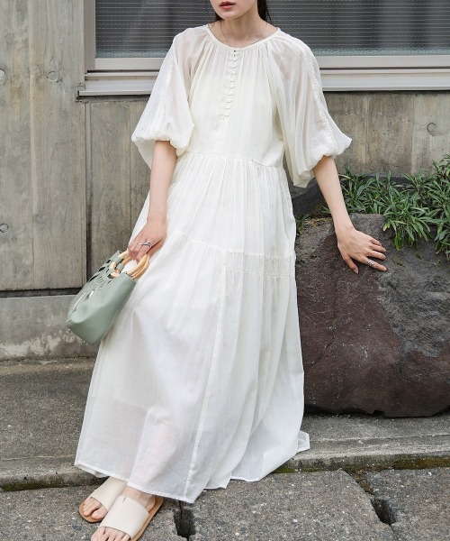 Bab(バブ)の「【S・Mサイズ展開】コットンボイルギャザーワンピース(ワンピース・レディース・チャコールグレー/アイボリー/ブルー・M/S)」の18枚目の写真
