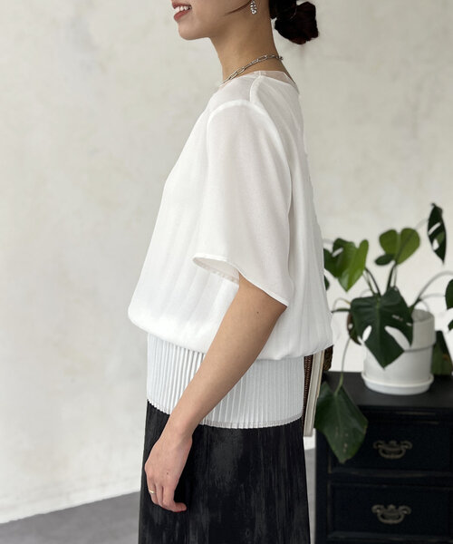 Chez toi（シェトワ）の「スリムプリーツ切替ブラウス（シャツ/ブラウス・レディース・ネイビー/オレンジ/オフホワイト・FREE）」の6枚目の写真