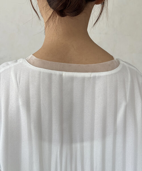 Chez toi（シェトワ）の「スリムプリーツ切替ブラウス（シャツ/ブラウス・レディース・ネイビー/オレンジ/オフホワイト・FREE）」の17枚目の写真