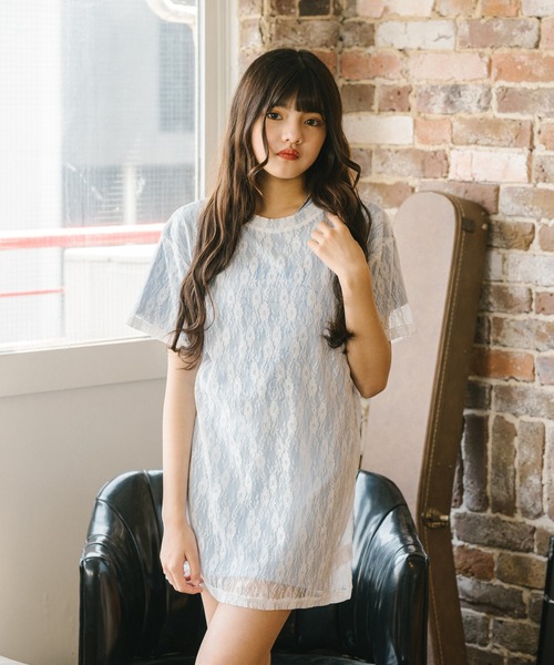 URBAN CHERRY(アーバンチェリー)の「【MELTY BUNNY/メルティバニー】レースワンピース+メルバ二プリントワンピース(Tシャツ/カットソー・キッズ・ピンク/ブルー/ホワイト・S/XS/M)」の2枚目の写真