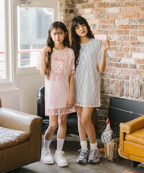 URBAN CHERRY(アーバンチェリー)の「【MELTY BUNNY/メルティバニー】レースワンピース+メルバ二プリントワンピース(Tシャツ/カットソー・キッズ・ピンク/ブルー/ホワイト・S/XS/M)」の15枚目の写真