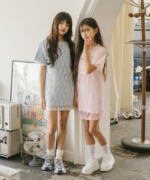 URBAN CHERRY(アーバンチェリー)の「【MELTY BUNNY/メルティバニー】レースワンピース+メルバ二プリントワンピース(Tシャツ/カットソー・キッズ・ピンク/ブルー/ホワイト・S/XS/M)」の16枚目の写真