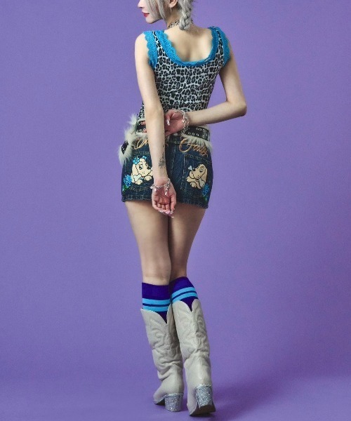 GALFY（ガルフィー）の「【GALFY】ラブラブエロ豹タンク（タンクトップ・レディース・ホワイト/ブラウン/ピンク・S）」の5枚目の写真