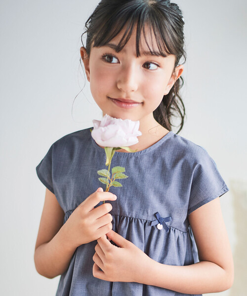Tartine et Chocolat(タルティーヌエショコラ)の「リボン半袖切替ブラウス+ハーフパンツ セットアップ(90~140cm)(セットアップ・キッズ・ネイビー・130cm/120cm/90cm/100cm/110cm/140cm)」の4枚目の写真