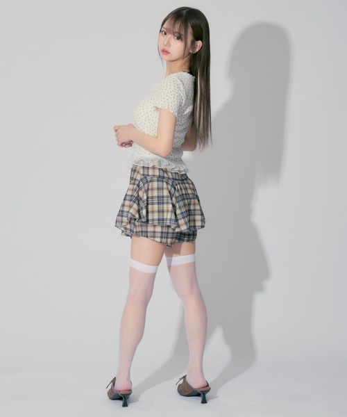 ALLuRing ChaRm（アリュリングチャーム）の「Floral Frill Cardigan / 花柄フリルカーディガン 小花柄（カーディガン/ボレロ・レディース・ホワイト/ピンク/ブルー・FREE）」の9枚目の写真