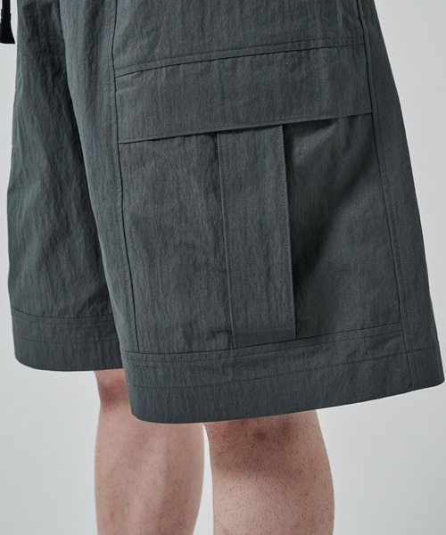 N.HOOLYWOOD(N.ハリウッド)の「【N.HOOLYWOOD】別注 Gramicci CARGO SHORTS(その他パンツ・メンズ・ダークグレー/ブラック・36/38)」の16枚目の写真