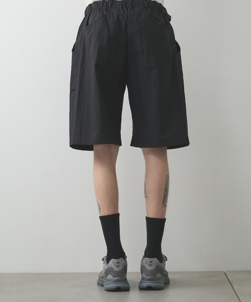 N.HOOLYWOOD(N.ハリウッド)の「【N.HOOLYWOOD】別注 Gramicci CARGO SHORTS(その他パンツ・メンズ・ダークグレー/ブラック・36/38)」の19枚目の写真