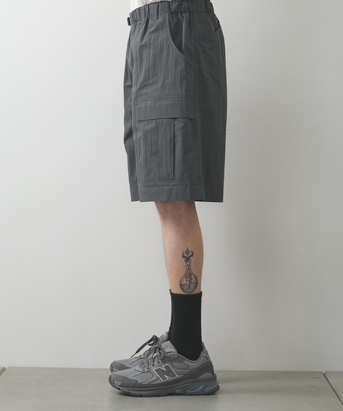 N.HOOLYWOOD(N.ハリウッド)の「【N.HOOLYWOOD】別注 Gramicci CARGO SHORTS(その他パンツ・メンズ・ダークグレー/ブラック・36/38)」の18枚目の写真