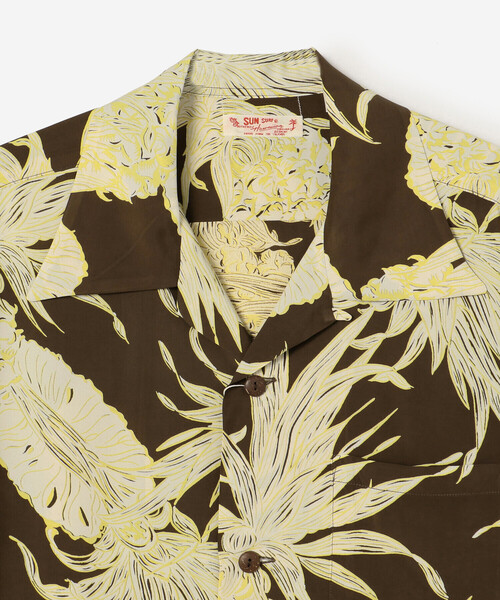SUN SURF(サンサーフ)の「SUN SURF | 半袖ハワイアンシャツ “ISLAND PINEAPPLE” WOMEN(シャツ/ブラウス・レディース・ブラウン・M)」の3枚目の写真