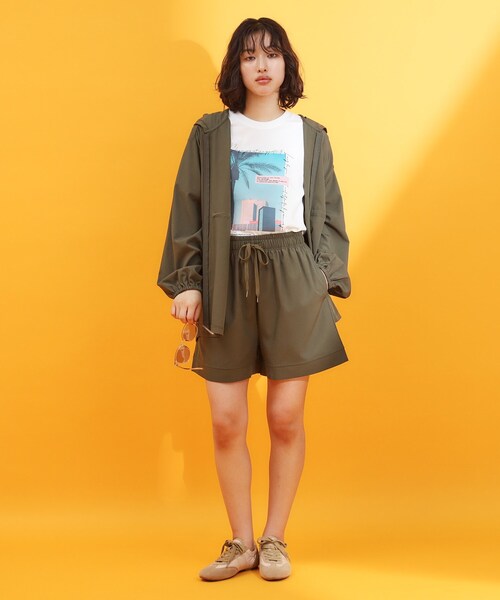 THE SHOP TK （ザ ショップ ティーケー ）の「【mizugiwa/ラッシュガード】フロントジップパーカ/セットアップ可/接触冷感/UVケア/洗濯機OK（パーカー・レディース・ブラック/カーキ・12/13）」の4枚目の写真