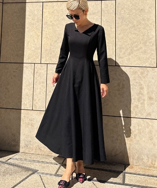 JENNE(ジェンヌ)の「Vネックワンピース(ワンピース・レディース・ネイビー/グレー/ブラック・SMALL/MEDIUM/LARGE/X-LARGE)」の2枚目の写真