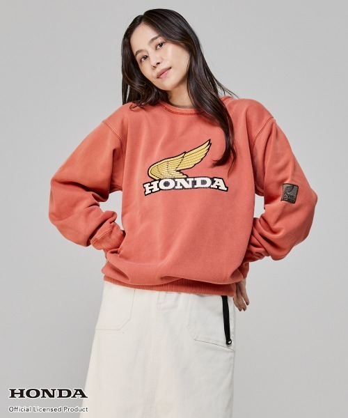 KRIFF MAYER(クリフメイヤー)の「【Unisex・ピグメント加工】HONDAコラボクルー(WING)(スウェット・メンズ・レッド/チャコール/グレー/ナチュラル・X-LARGE/MEDIUM/LARGE)」の4枚目の写真