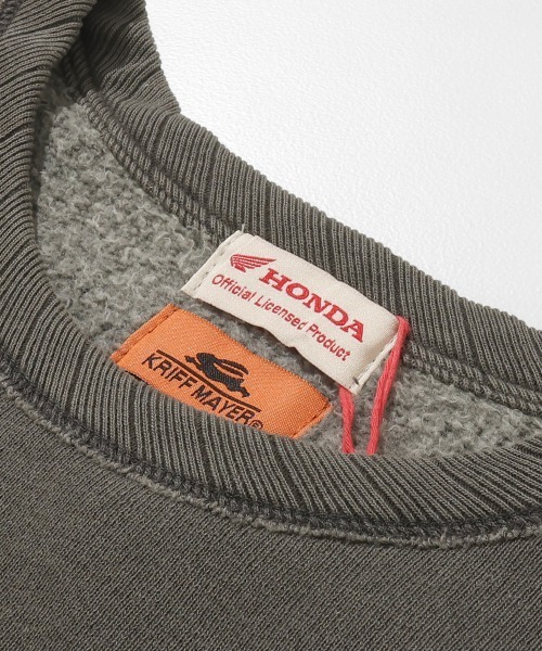 KRIFF MAYER(クリフメイヤー)の「【Unisex・ピグメント加工】HONDAコラボクルー(WING)(スウェット・メンズ・レッド/チャコール/グレー/ナチュラル・X-LARGE/MEDIUM/LARGE)」の12枚目の写真