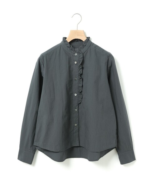 MidiUmi（ミディウミ）の「MidiUmi フロントハーフフリルシャツ（シャツ/ブラウス・レディース・チャコールグレー/オフホワイト/ネイビー/ブラック・FREE）」の3枚目の写真