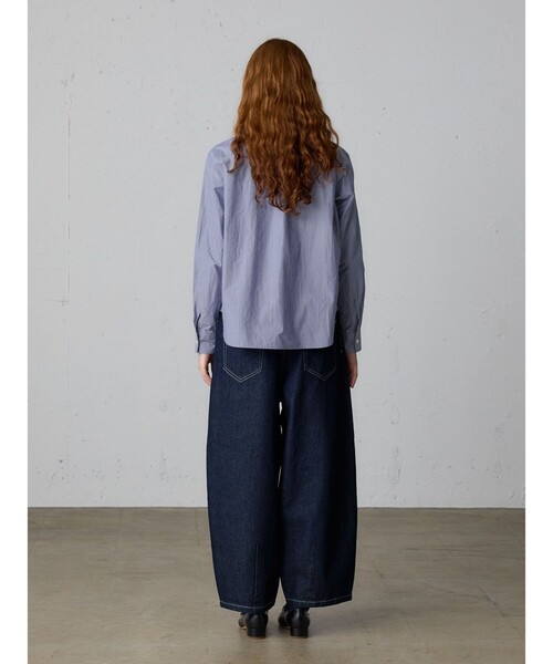 MidiUmi（ミディウミ）の「MidiUmi フロントハーフフリルシャツ（シャツ/ブラウス・レディース・チャコールグレー/オフホワイト/ネイビー/ブラック・FREE）」の17枚目の写真