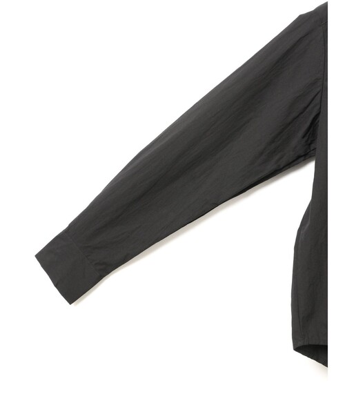 MidiUmi（ミディウミ）の「MidiUmi フロントハーフフリルシャツ（シャツ/ブラウス・レディース・チャコールグレー/オフホワイト/ネイビー/ブラック・FREE）」の21枚目の写真