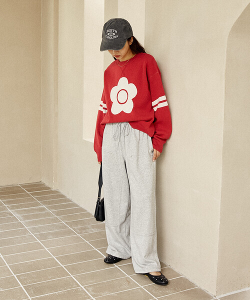 MARY QUANT（マリークワント）の「MARY QUANT × PUBLUX/マリークワント フラワーモチーフ 袖ライン スウェットライクニット　限定展開（ニット/セーター・レディース・ブラック/グリーン/レッド/ネイビー・ﾌﾘ-）」の10枚目の写真