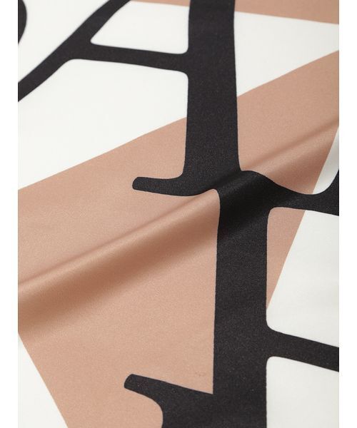 FRAY I.D（フレイアイディー）の「シルクタッチプリントベーシックスカーフ（バンダナ/スカーフ・レディース・ドット/マルチ・F）」の7枚目の写真