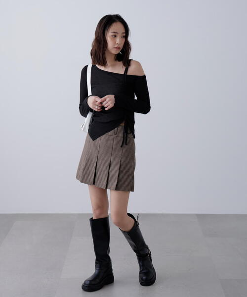 FREE'S MART(フリーズマート)の「◆ワンショルシャーリングテレコカットソー(Tシャツ/カットソー・レディース・ベージュ/ブラウン/ブラック/グレー・FREE)」の20枚目の写真