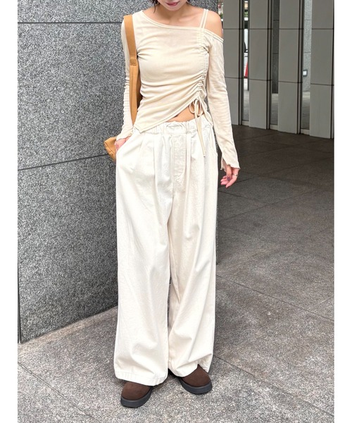 FREE'S MART(フリーズマート)の「◆ワンショルシャーリングテレコカットソー(Tシャツ/カットソー・レディース・ベージュ/ブラウン/ブラック/グレー・FREE)」の4枚目の写真