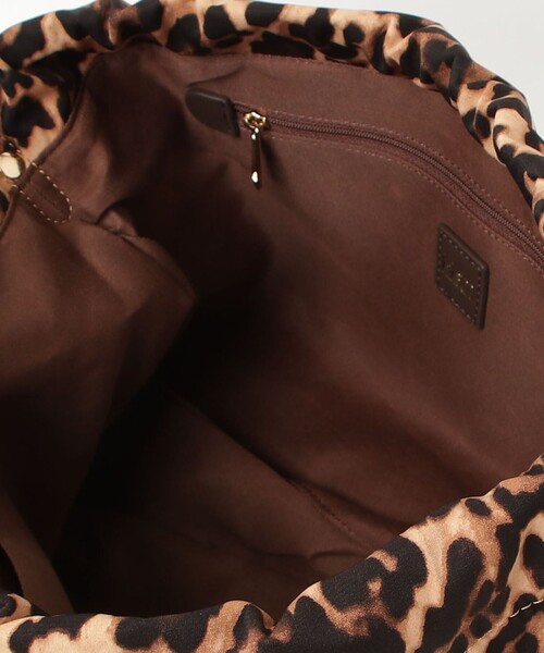 fredy emue(フレディエミュ)の「ジャガードショルダードロスト巾着バッグ(ショルダーバッグ・レディース・ベージュ/ブラウン系その他/ブラック・FREE)」の17枚目の写真