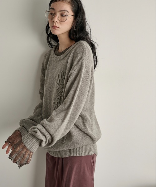 THE YOn（ザヨン）の「【サステナブル】フラワーエンブロイダリーシアーニットプルオーバー（ニット/セーター・レディース・イエロー/カーキブラウン/グレー/アイボリー・FREE）」の13枚目の写真