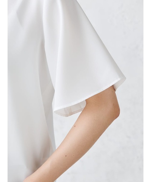 Perfect Suit FActory（パーフェクトスーツファクトリー）の「配色パイピング　ブラウス　オフホワイト/サックス/ベージュ（Tシャツ/カットソー・レディース・オフホワイト/ベージュ/サックスブルー・S/M/L）」の12枚目の写真