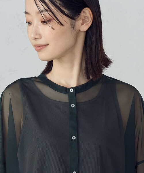COMME CA ISM(コムサイズム)の「【オンライン・店舗限定】シアーシャツ+タンクトップ(シャツ/ブラウス・レディース・ブラック/ブラウン/グリーン・MEDIUM/LARGE)」の19枚目の写真