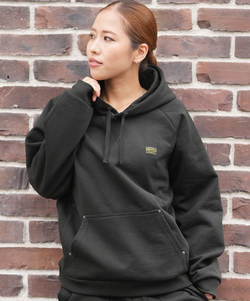 RVCA（ルーカ）の「RVCA/ルーカ パーカー フーディー BF044-009（パーカー・レディース・ホワイト/スミクロ・M）」の2枚目の写真