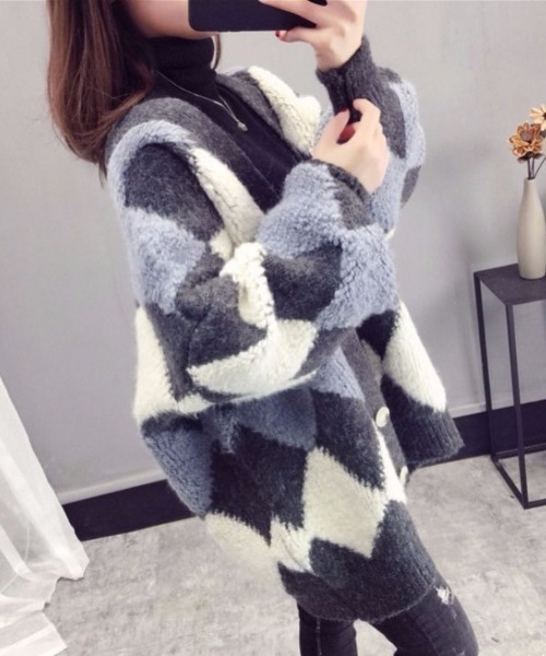 cammie(キャミー)の「アーガイルボアゆったりカーディガン(カーディガン/ボレロ・レディース・ベージュ/ネイビー/レッド/アイボリー/グレー・FREE)」の11枚目の写真