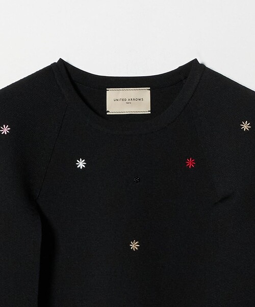 セール】エンブロイダリー フラワー ケープニット ‐ウォッシャブル