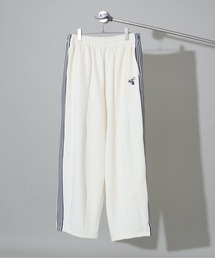 Art re A select（アトリエセレクト）の「サイドラインハチ刺繍バルーントラックパンツ（その他パンツ）」