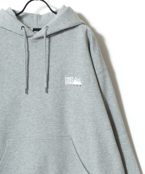 FIRST DOWN（ファーストダウン）の「FIRST DOWN/ファーストダウン LOGO SWEAT PARKA/オーバーサイズ ヘビーウェイト 裏毛 ロゴ ワンポイント刺繍 スウェット パーカー/レディース メンズ（パーカー・メンズ・ネイビー/ブラック/グレー・M/L/XL）」の2枚目の写真