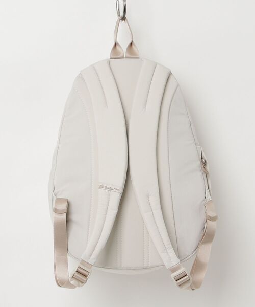 GREGORY(グレゴリー)の「スージーバックパックS SUSZY BACKPACK S アッシュベージュ(バックパック/リュック・レディース・ベージュ系その他・ONE SIZE)」の2枚目の写真