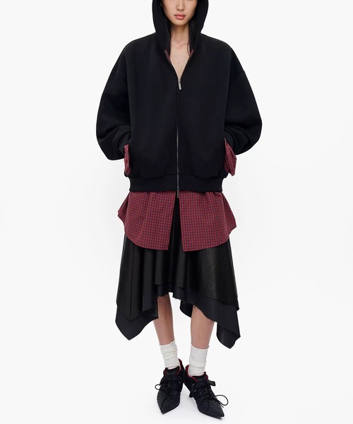 MASONPRINCE(メイソンプリンス)の「オーバーサイズ レイヤードデザイン ZIPパーカー WY6433【MASONPRINCE】【2025AW】(パーカー・メンズ・ブラック/グレー・L/M/S)」の3枚目の写真