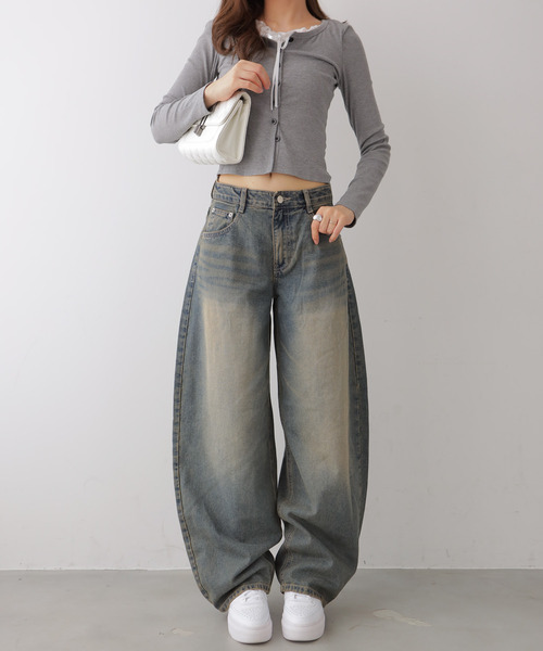 VIVID LADY(ビビッドレディー)の「カーブワイドデニムパンツ(デニムパンツ・レディース・ブルー/ブラック・SMALL/MEDIUM/LARGE)」の18枚目の写真