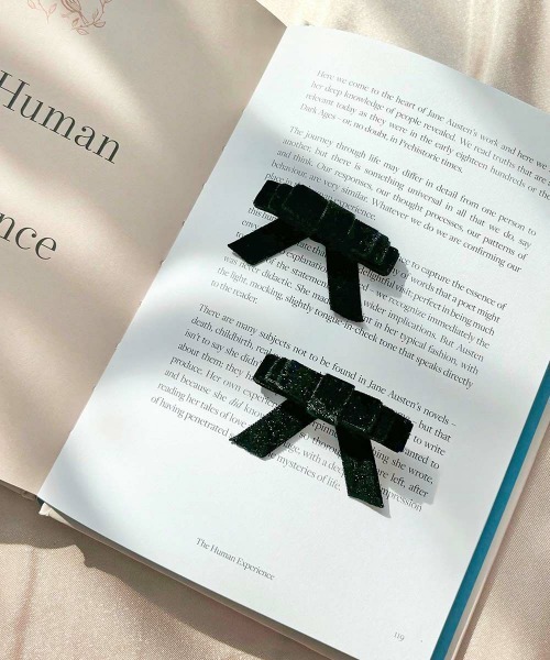 F i.n.t（フィント）の「多重リトルベロアリボンクリップ/fint フィント（バレッタ/ヘアクリップ・レディース・ブラック/ライトピンク/レッド・FREE）」の4枚目の写真